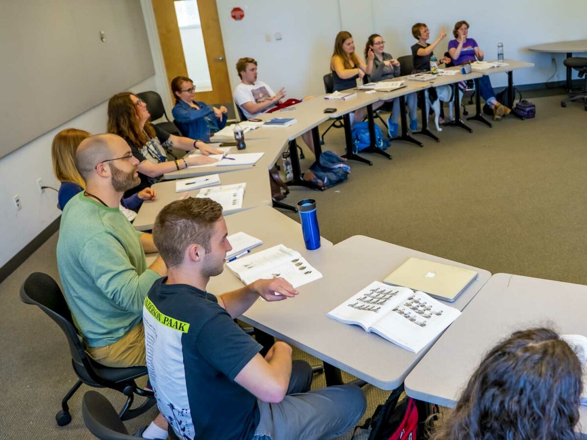 ASL Online Courses | Gallaudet University